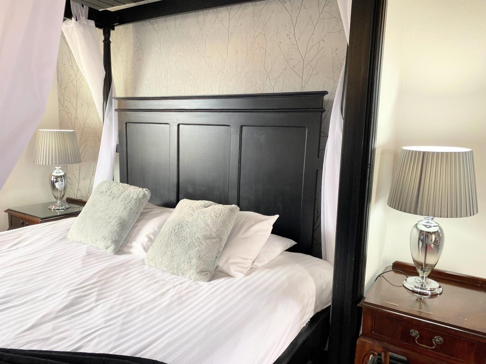 Villa Ochil 9 With Private Hot Tub - Fife - Loch Leven - Lomond Hills - Pet Friendly Kelty Exterior foto